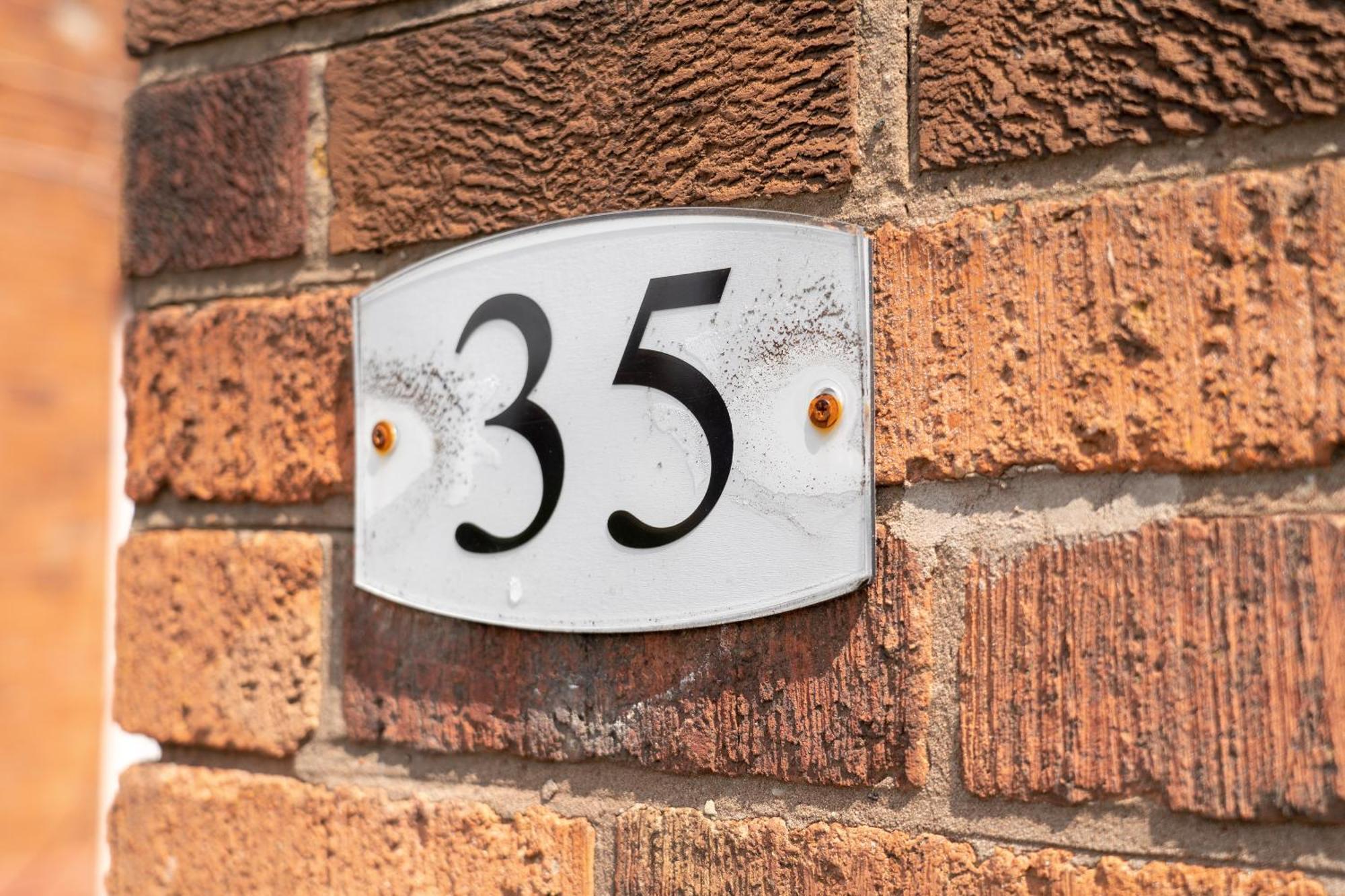 Exclusive Deals L Last-Minute Reserve L Townhouse With Sleeps 6 L Braunstone Town , Leicester L By Zen Nights Short Lets & Serviced Accommodations Exterior photo